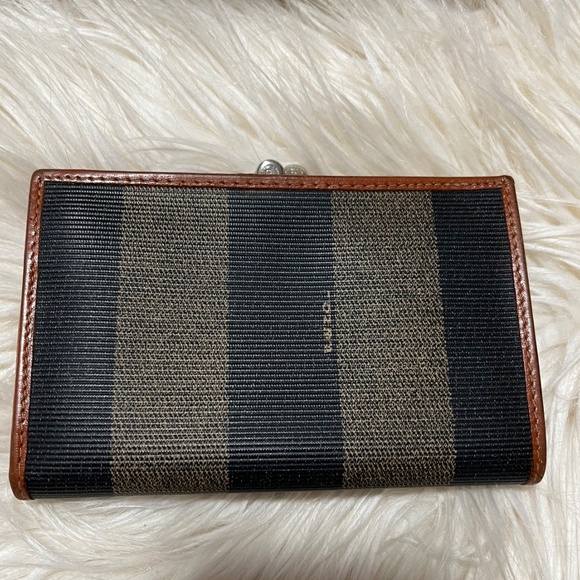 Wallet - Picture 2 of 8